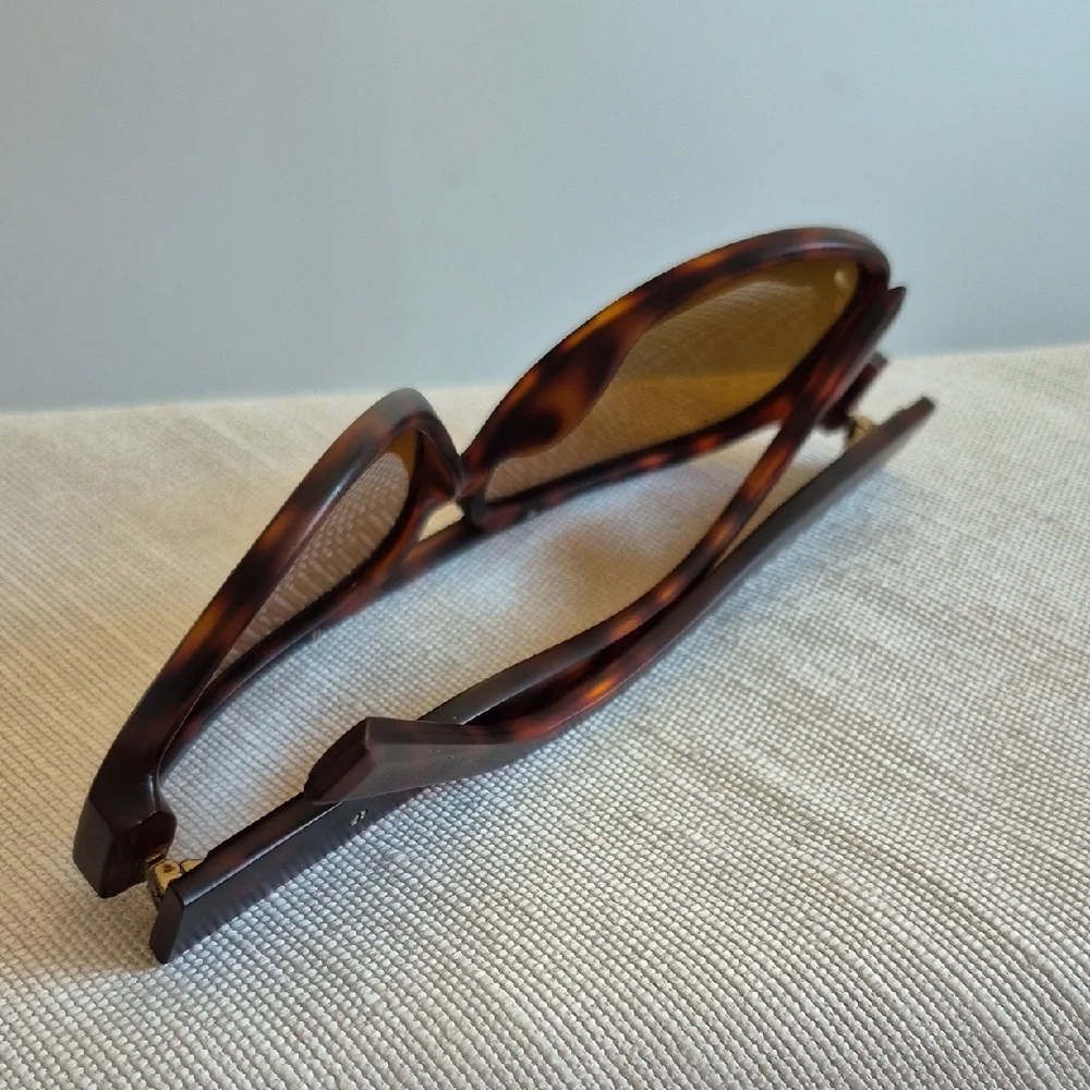 Nautica Men Tortoise Sunglasses with Amber Lenses - Picture 9 of 10